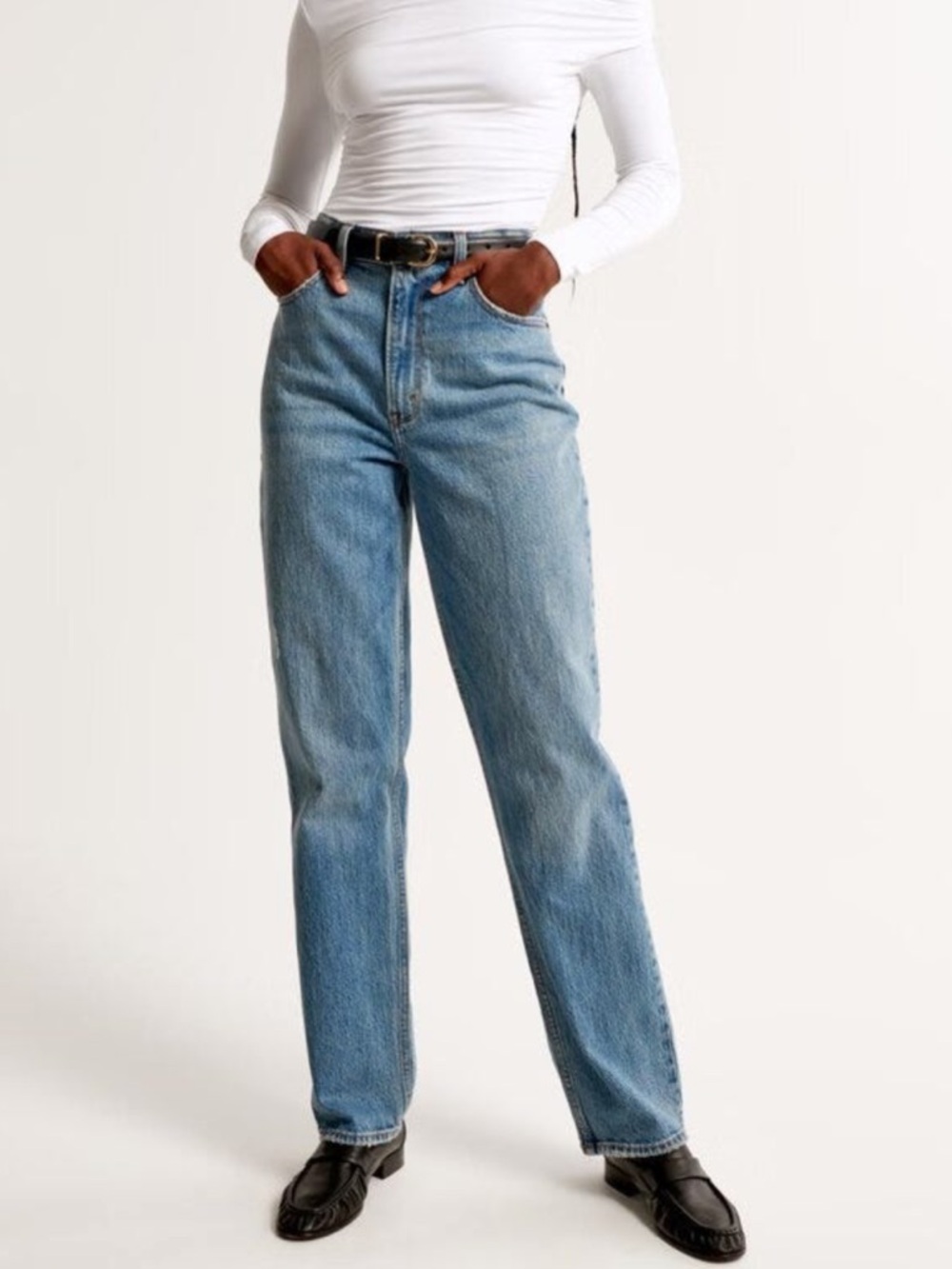 Abercrombie 90’s Straight High-Rise Jean